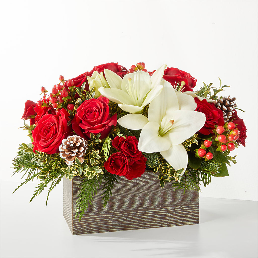 Snowy Wonderland Bouquet – Facet Flowers, Austin TX