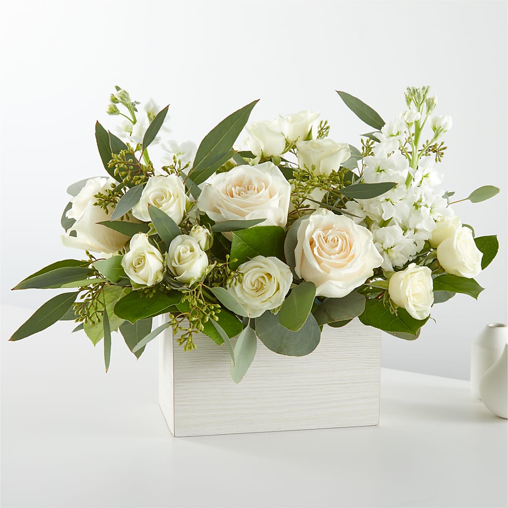 Fresh Linen Box Bouquet – Facet Flowers, Austin TX