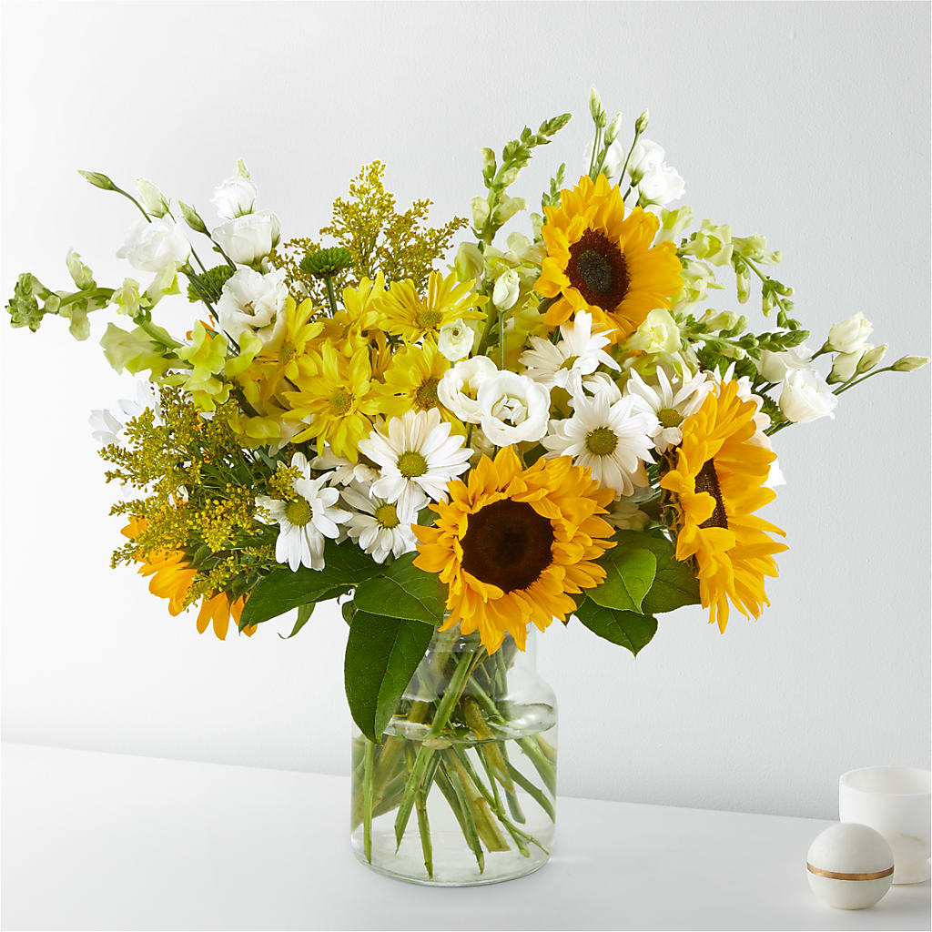 Hello Sunshine Bouquet – Facet Flowers, Austin TX