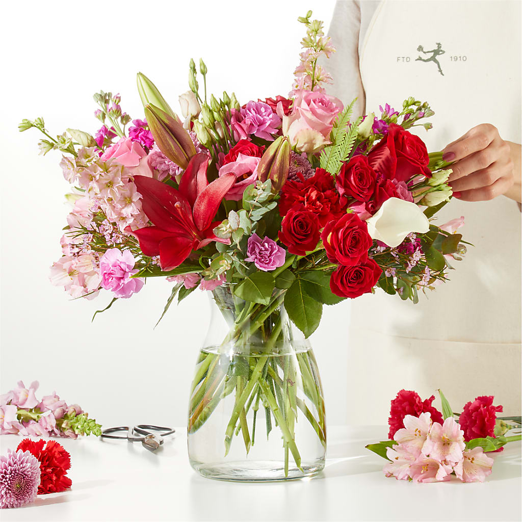 Together Forever - A Florist Original – Facet Flowers, Austin TX