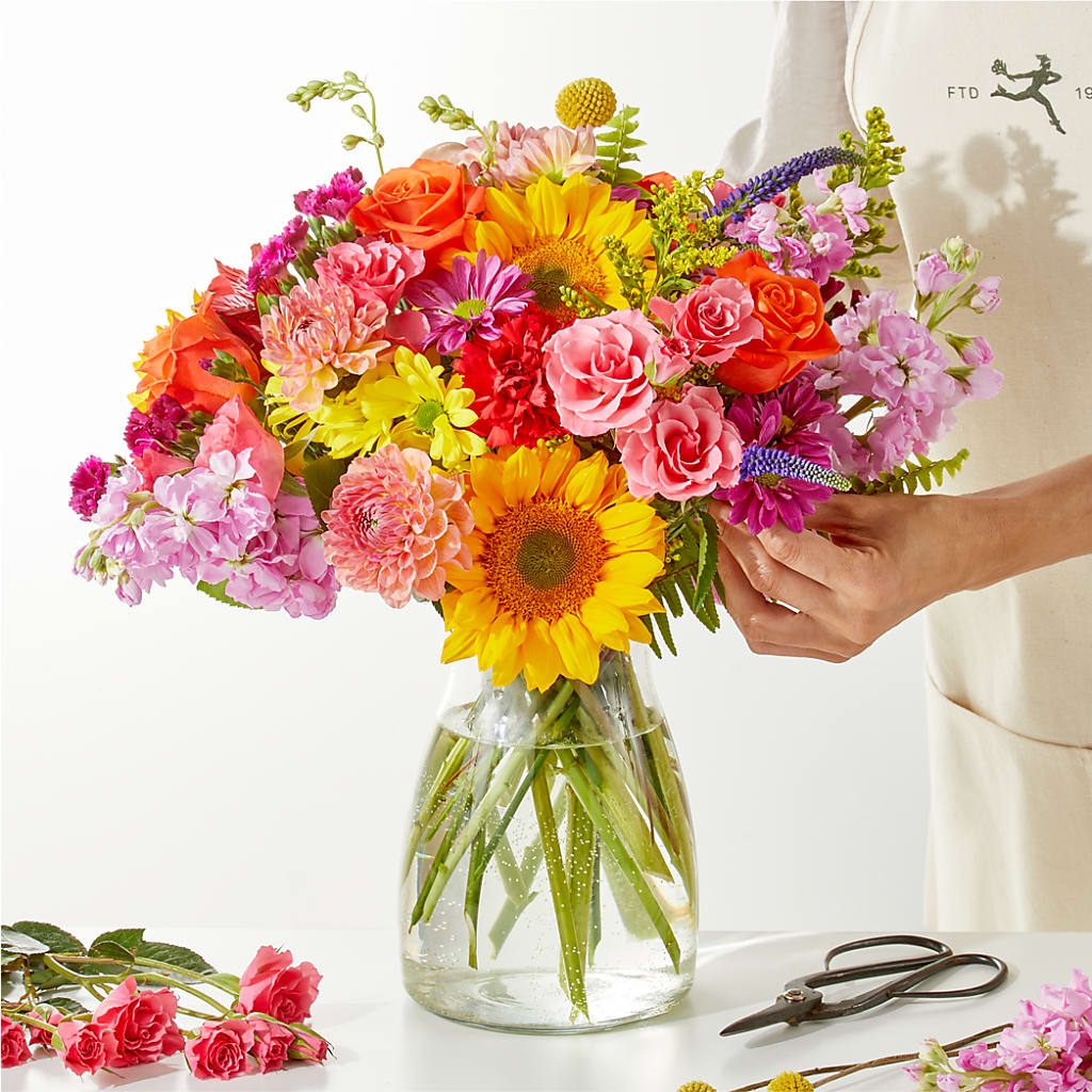 Cue the Confetti - A Florist Original – Facet Flowers, Austin TX