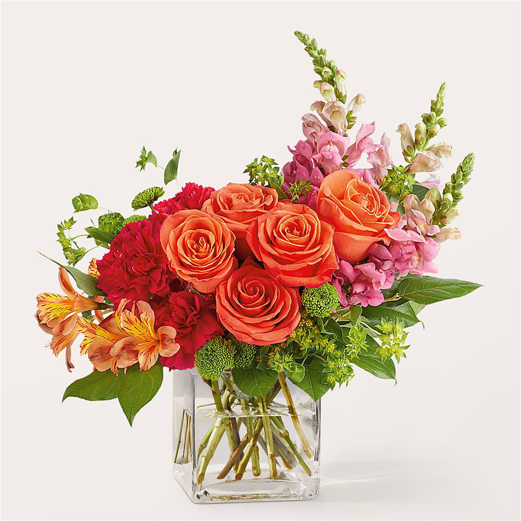 Cosmopolitan Bouquet – Facet Flowers, Austin TX
