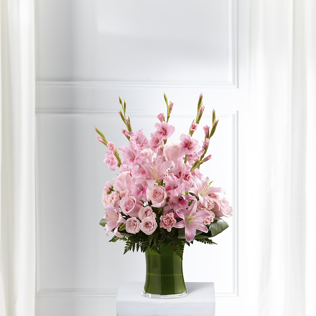 Lovely Tribute Bouquet – Facet Flowers, Austin TX