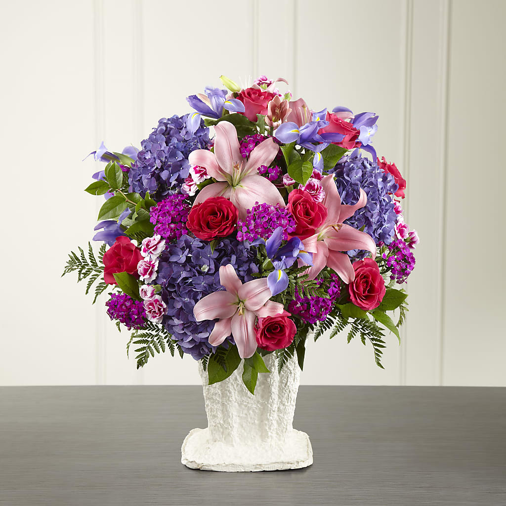 We Fondly Remember Arrangement – Facet Flowers, Austin TX