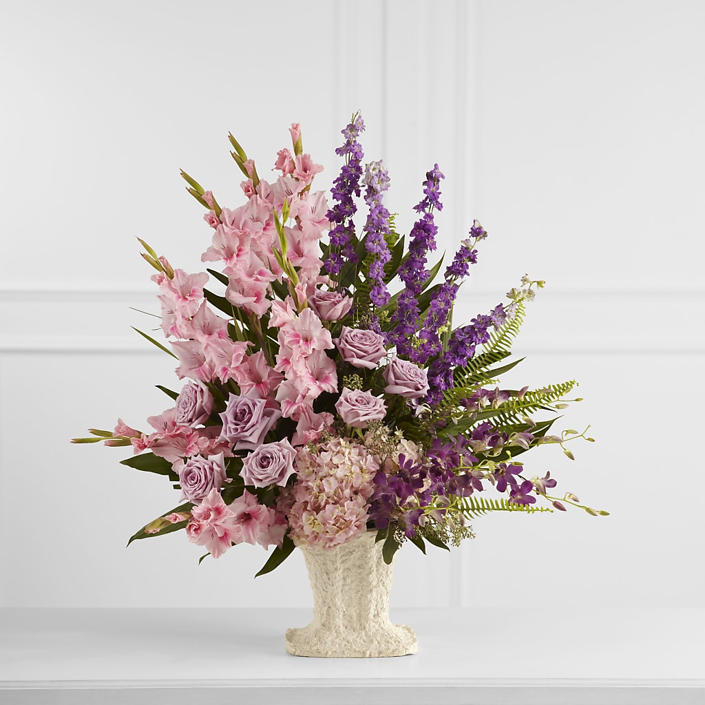 Flowing Garden Arrangement – Facet Flowers, Austin TX