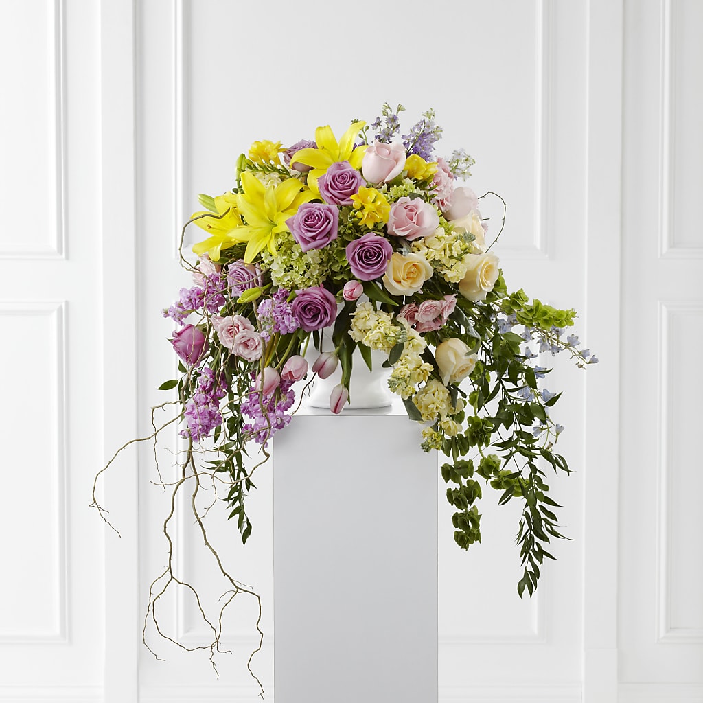 Display of Affection Arrangement – Facet Flowers, Austin TX