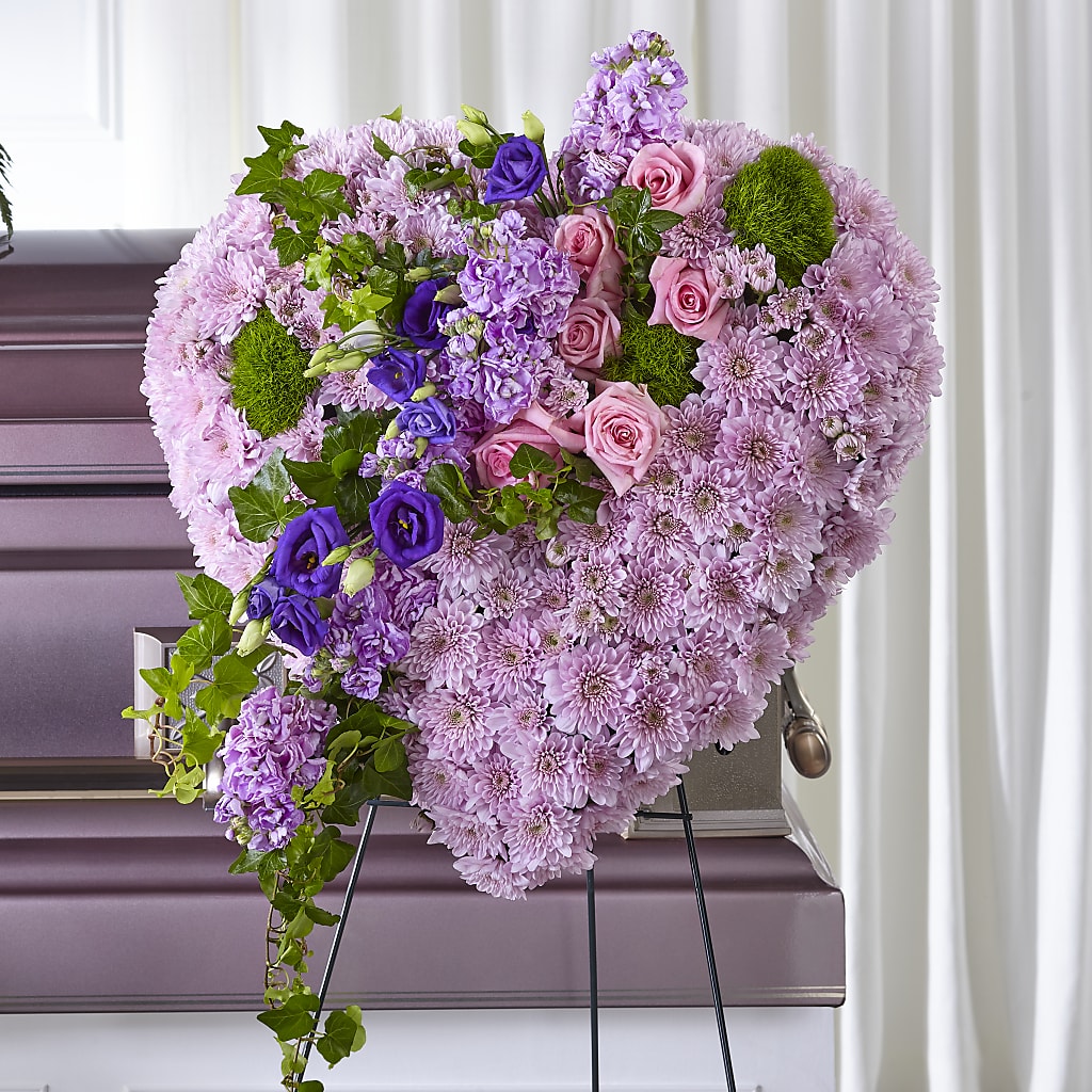 Treasured Love Standing Heart – Facet Flowers, Austin TX