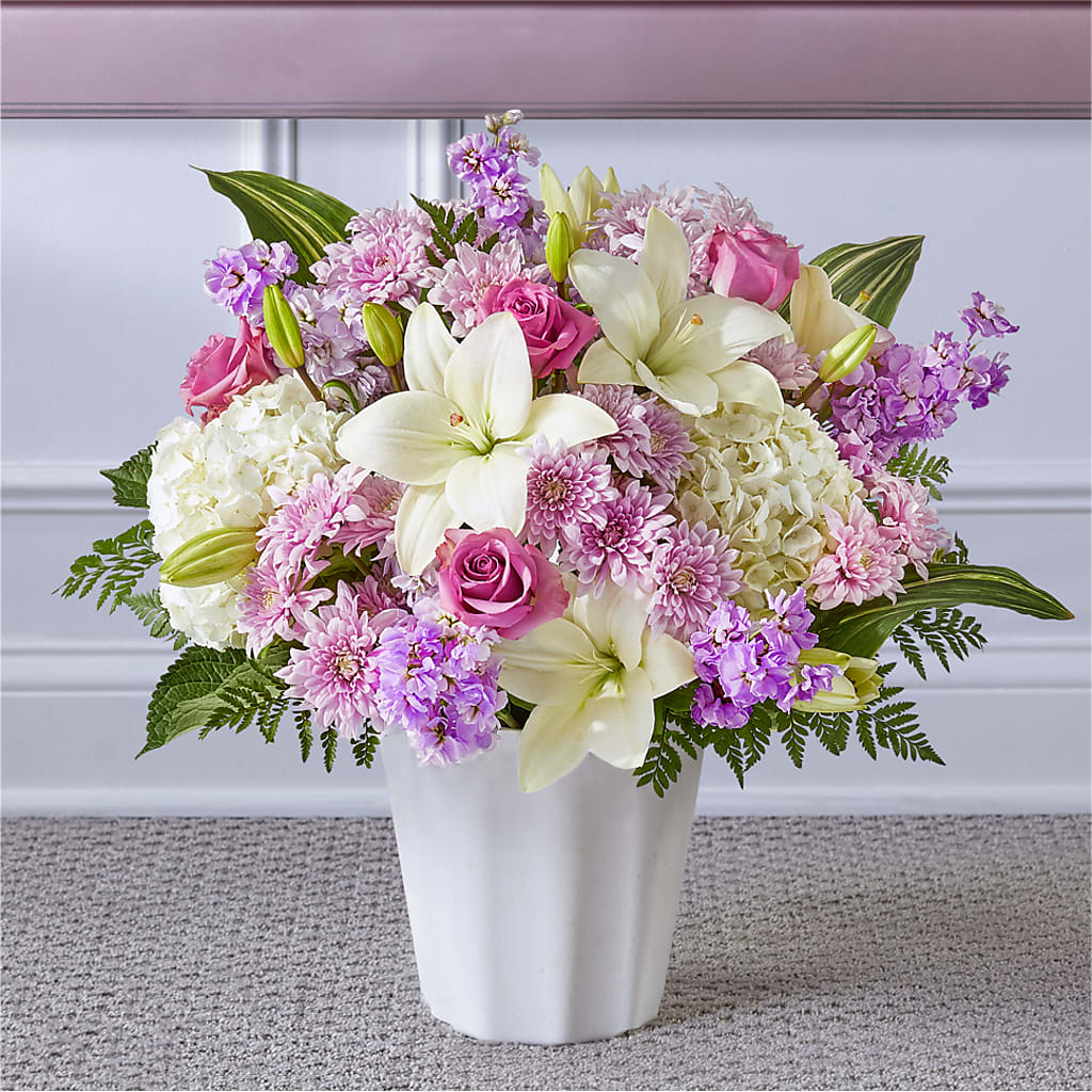 Heaven Sent Floor Basket – Facet Flowers, Austin TX