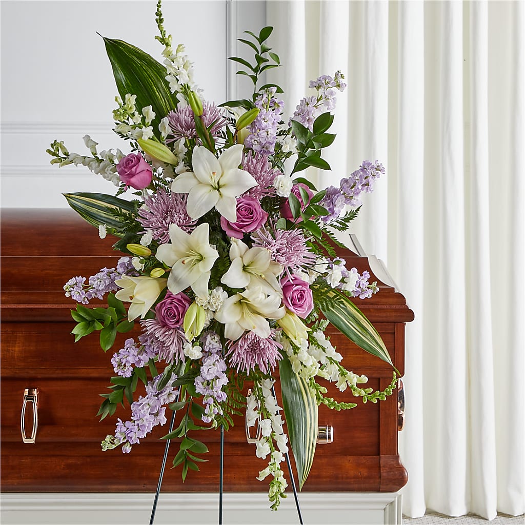 Grateful Hearts Standing Spray – Facet Flowers, Austin TX