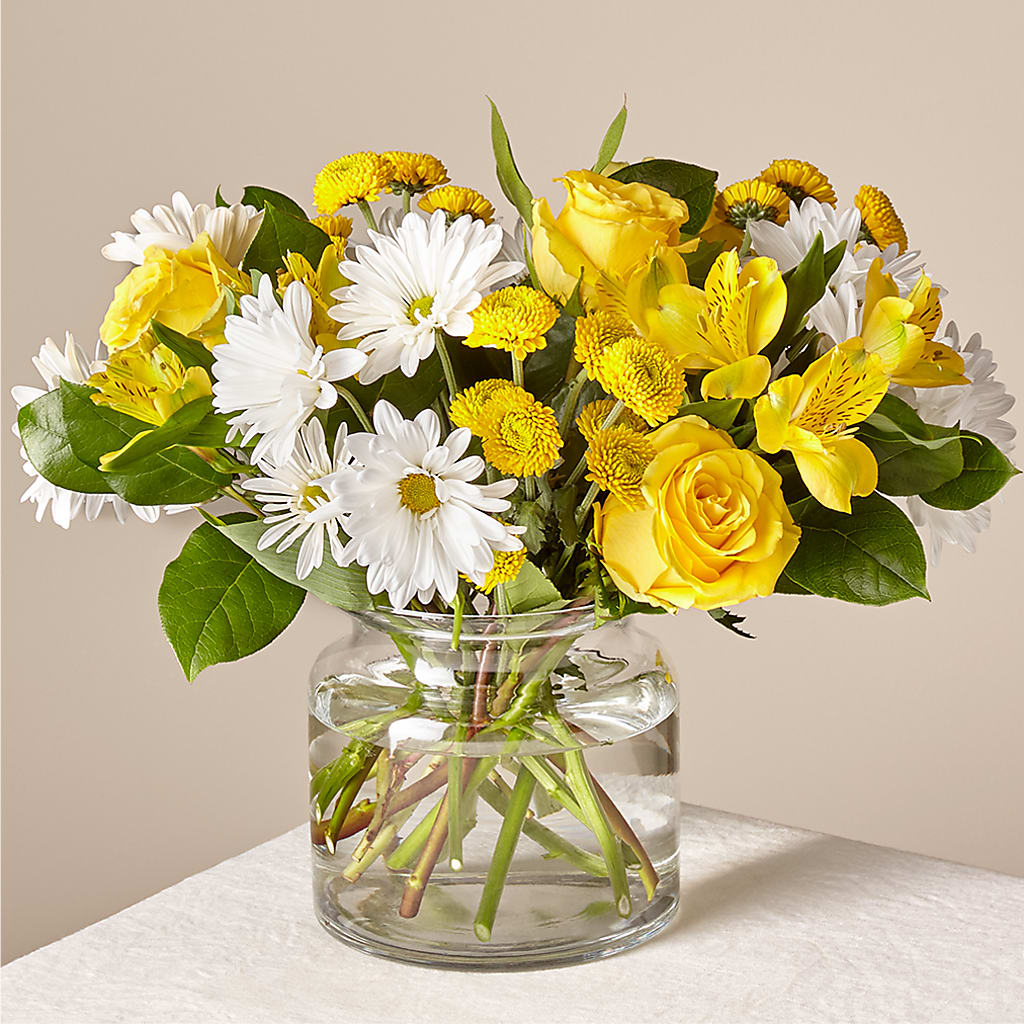 Sunny Sentiments Bouquet – Facet Flowers, Austin TX