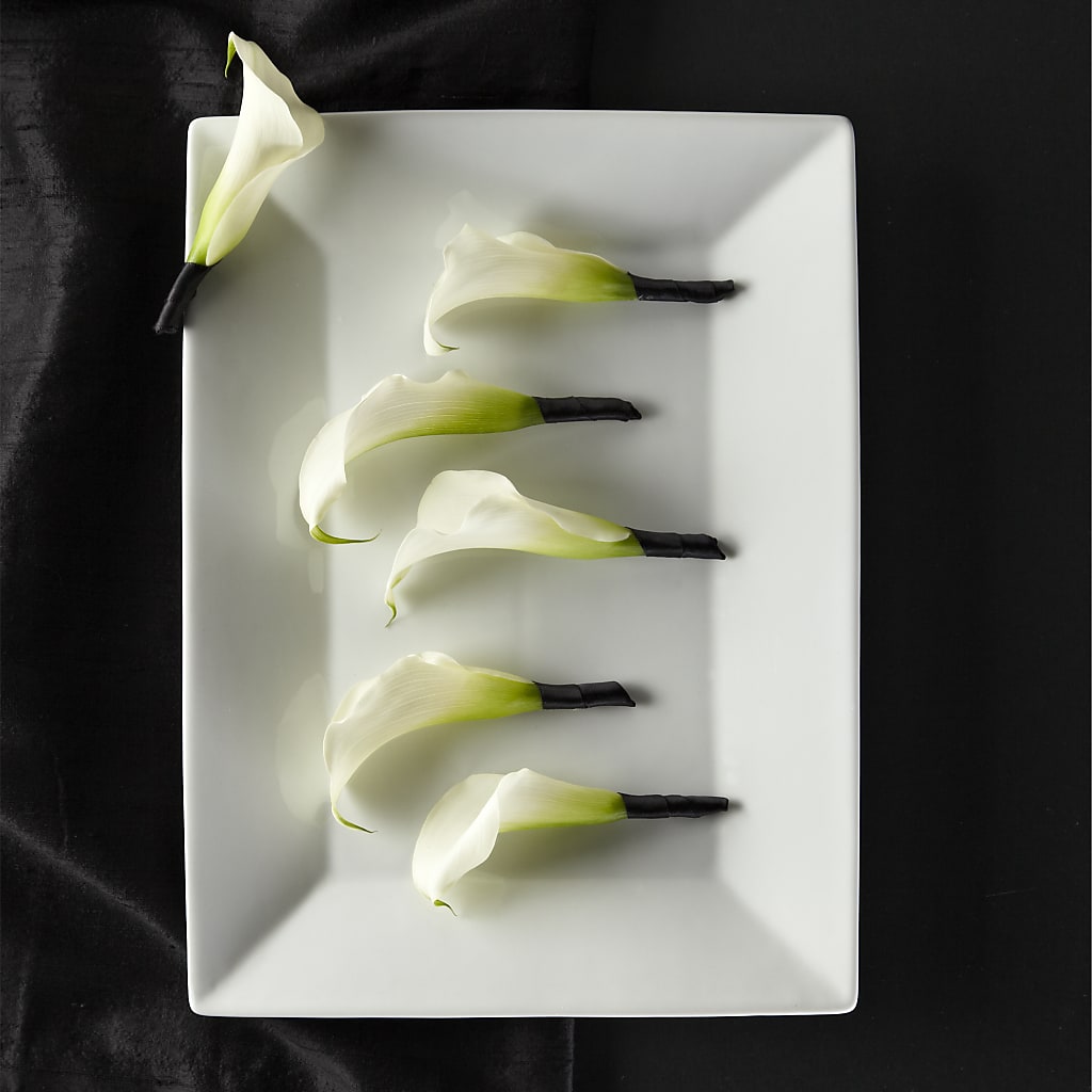 Calla Lily Promise Boutonniere – Facet Flowers, Austin TX