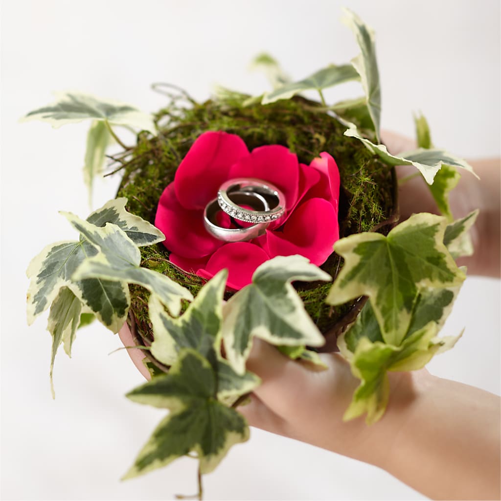 Lila Rose Ring Nest – Facet Flowers, Austin TX