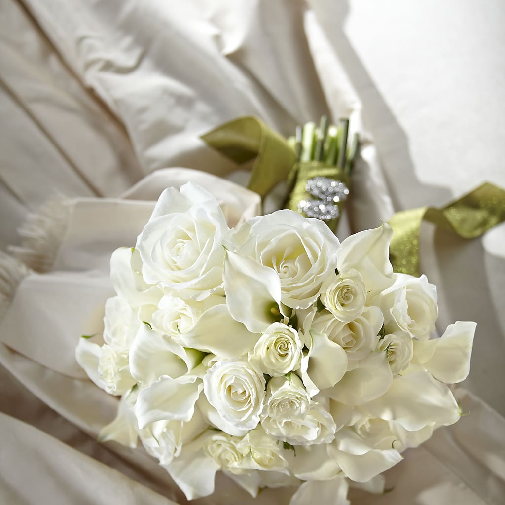 Serene Highness Bouquet – Facet Flowers, Austin TX
