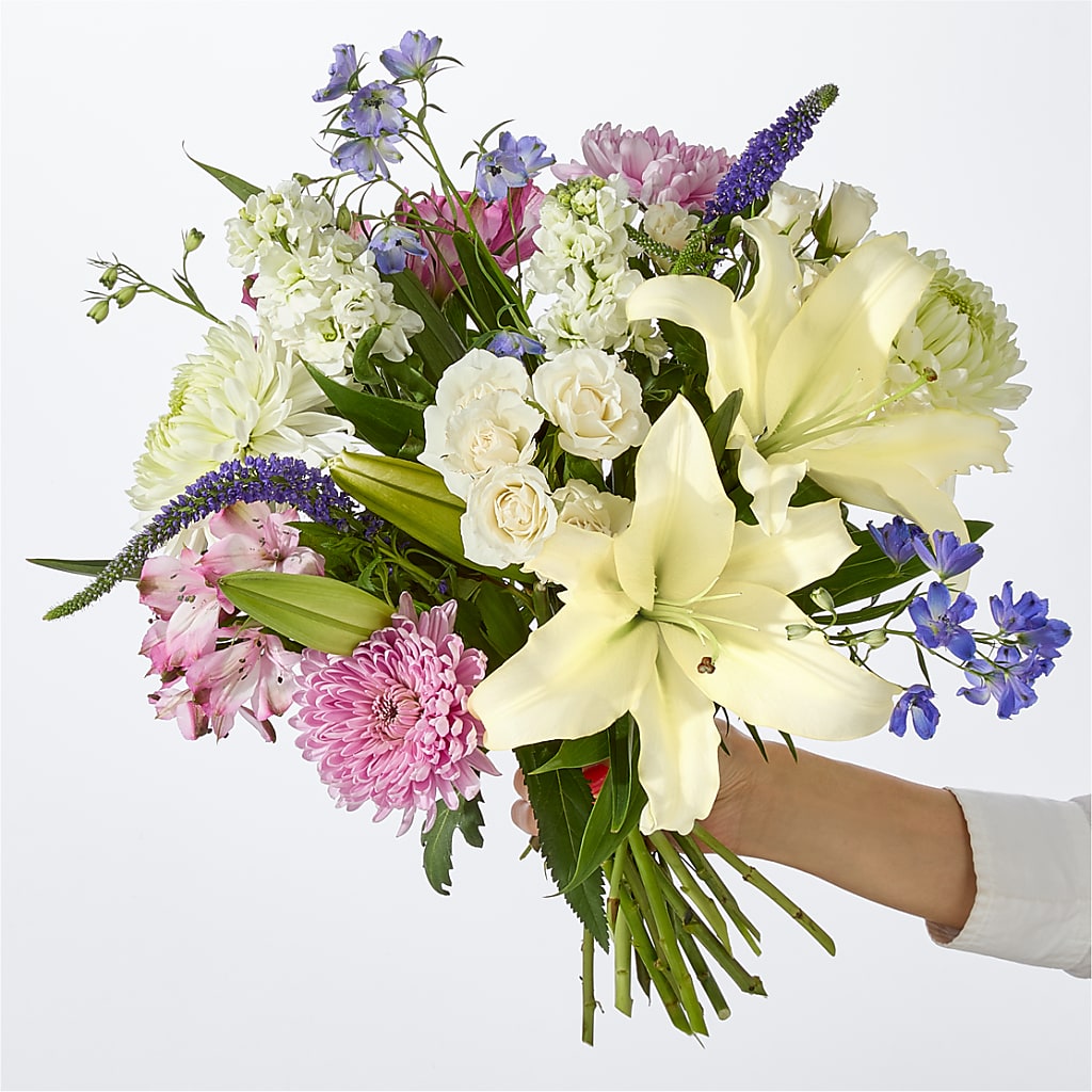 Winter Celebration Bouquet –  Facet Flowers, Austin TX