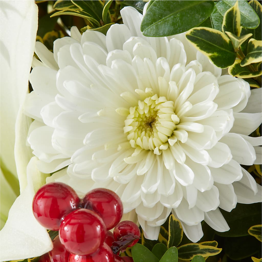 Festive Moments Tree –  Facet Flowers, Austin TX