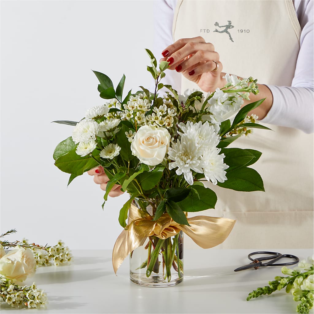 New Beginnings – A Florist Original –  Facet Flowers, Austin TX