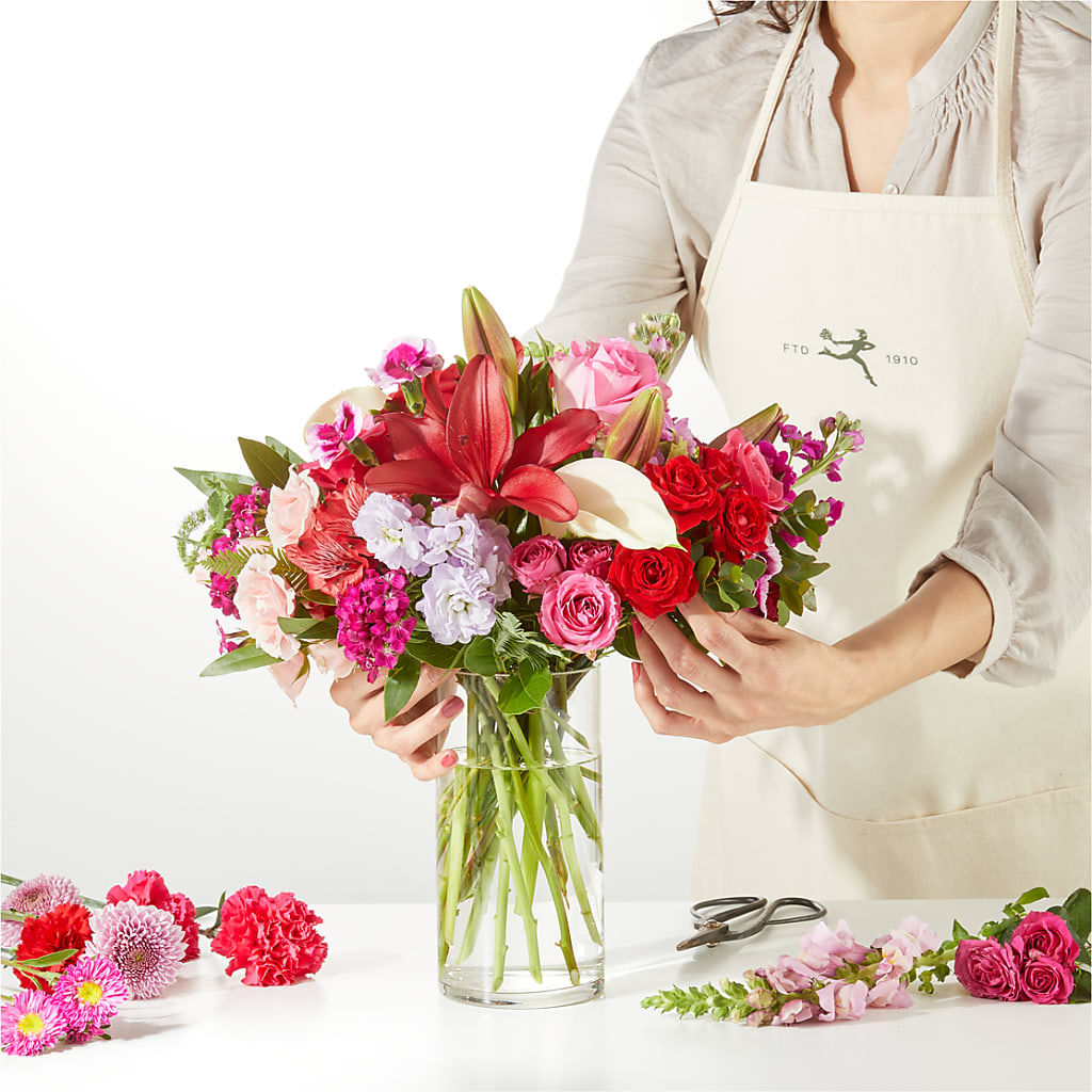 Swooning Over You - A Luxury Florist Original –  Facet Flowers, Austin TX