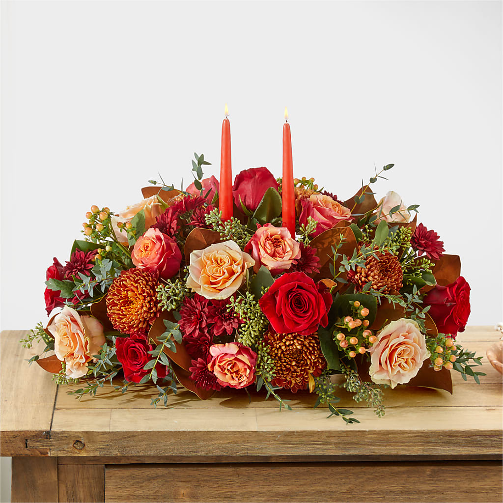 Gather Near Centerpiece –  Facet Flowers, Austin TX