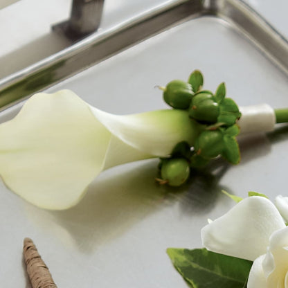 White Calla Boutonniere –  Facet Flowers, Austin TX